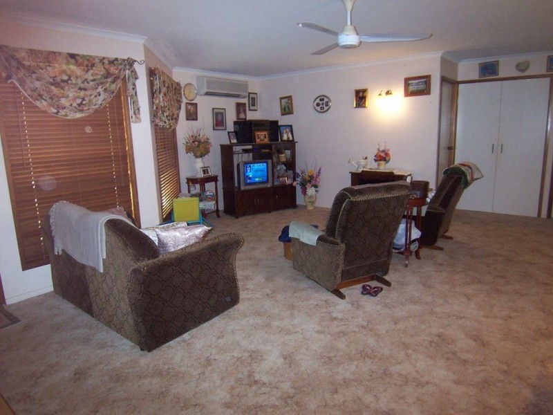 Avenell Heights QLD 4670