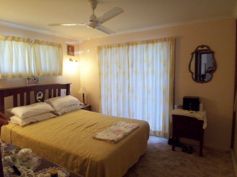 Avenell Heights QLD 4670