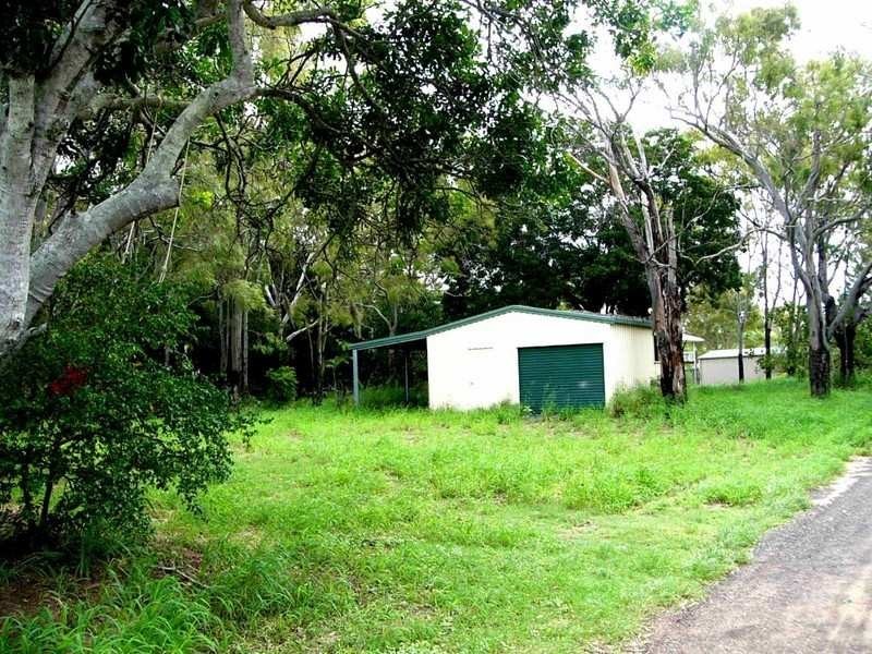 Moore Park Beach QLD 4670