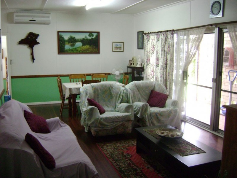 Avenell Heights QLD 4670