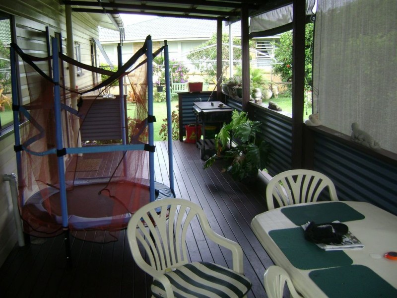 Avenell Heights QLD 4670