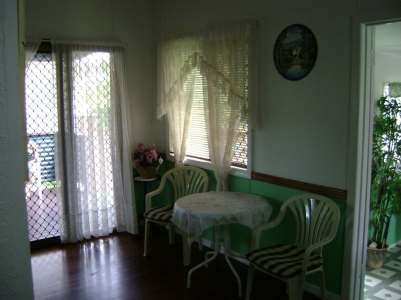 Avenell Heights QLD 4670