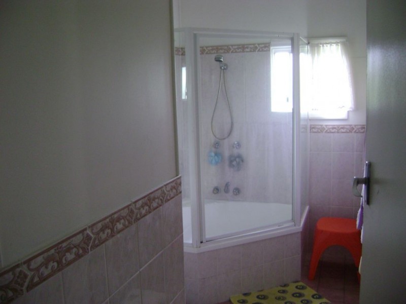 Avenell Heights QLD 4670