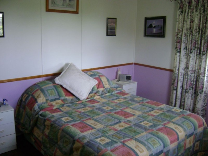 Avenell Heights QLD 4670