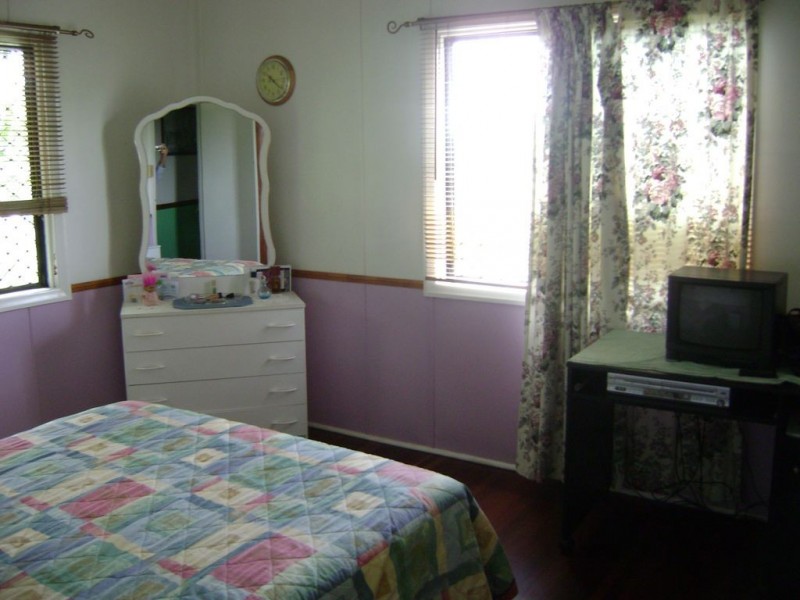 Avenell Heights QLD 4670