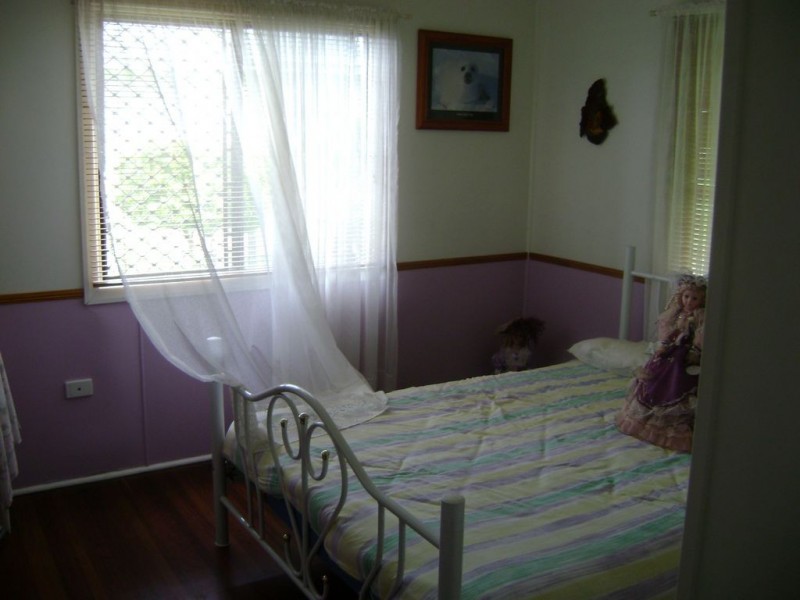 Avenell Heights QLD 4670