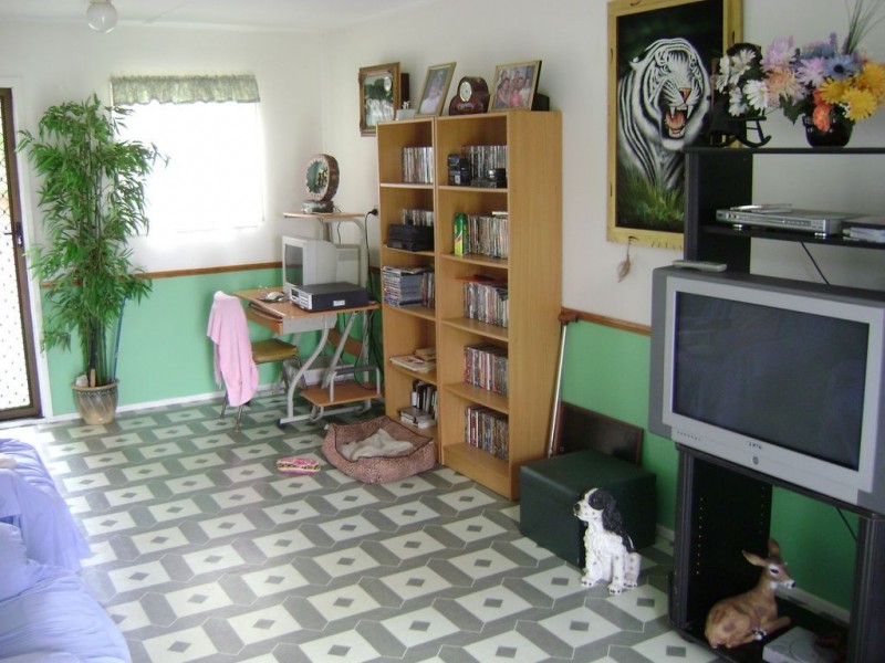 Avenell Heights QLD 4670