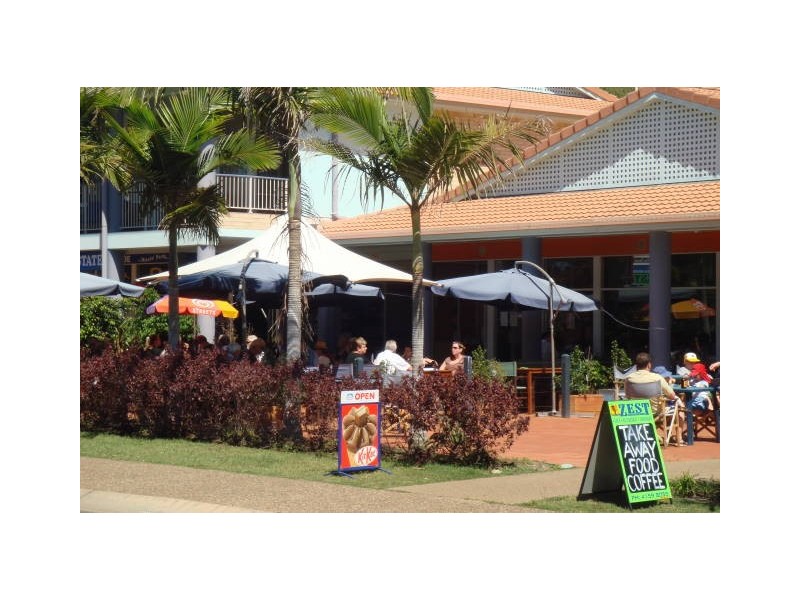 Moore Park Beach QLD 4670
