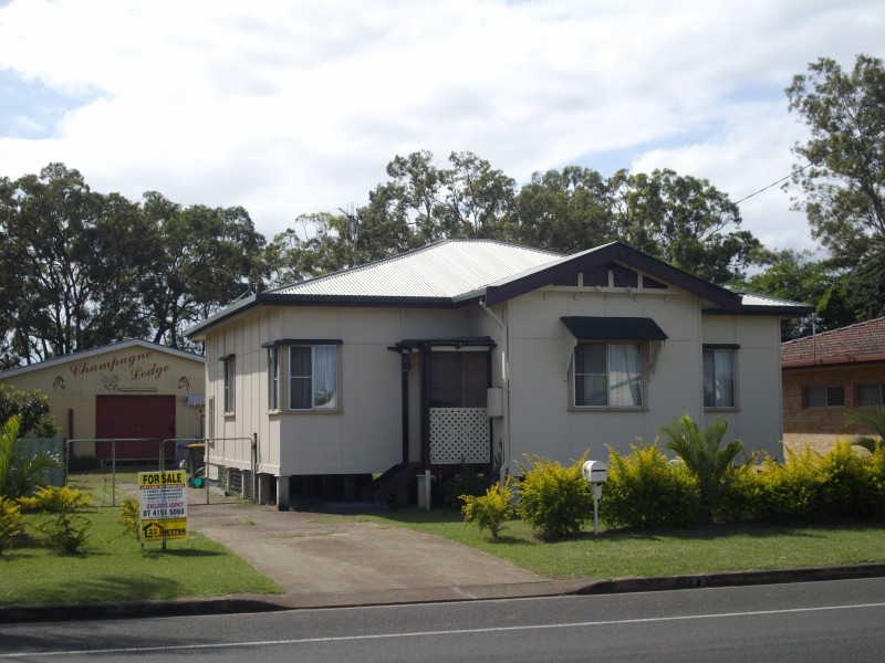 Avenell Heights QLD 4670