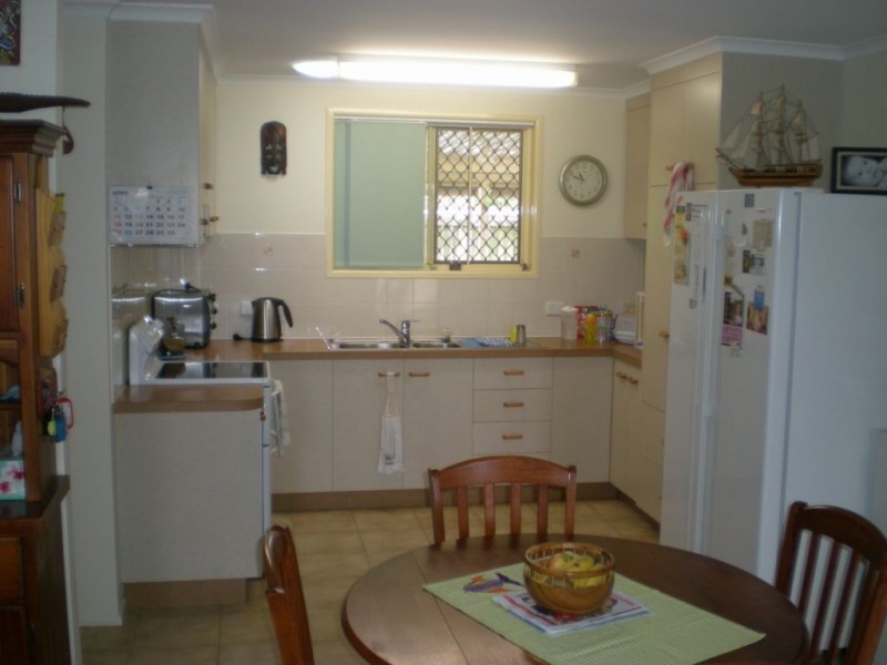 Avenell Heights QLD 4670