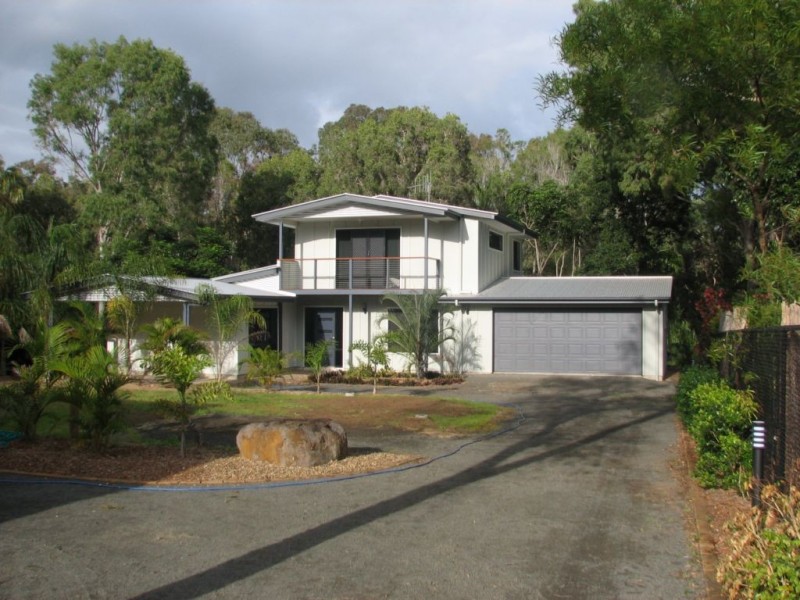 1, 2 & 3/4 Kentia Avenue, Moore Park Beach QLD 4670