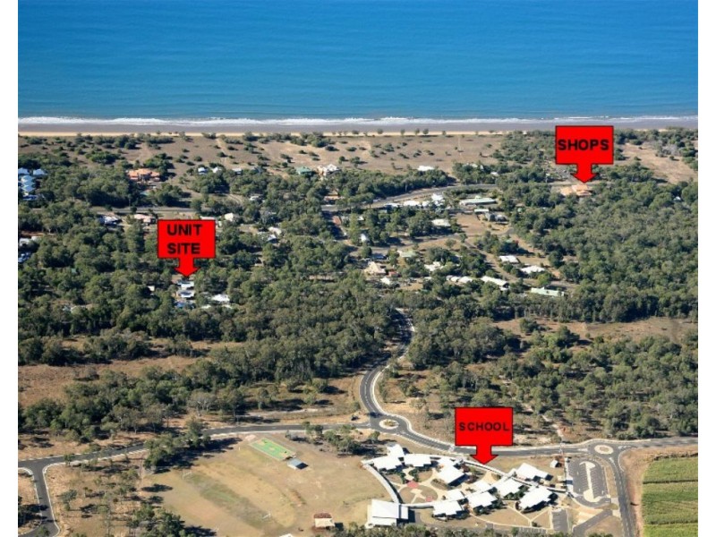 1, 2 & 3/4 Kentia Avenue, Moore Park Beach QLD 4670