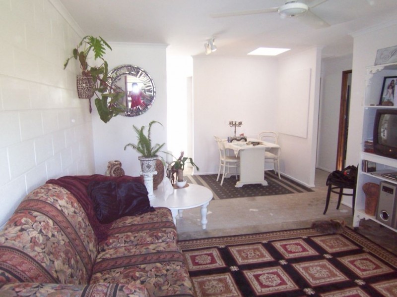 Avenell Heights QLD 4670