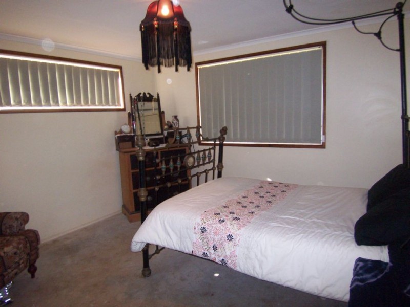 Avenell Heights QLD 4670