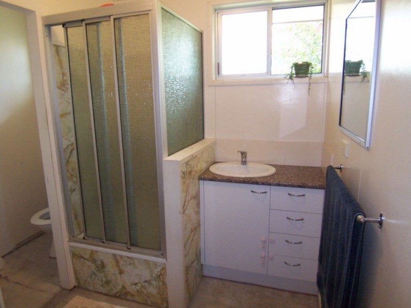 Avenell Heights QLD 4670