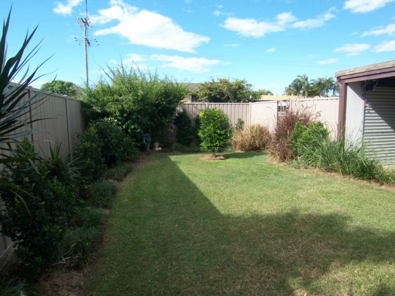 Avenell Heights QLD 4670