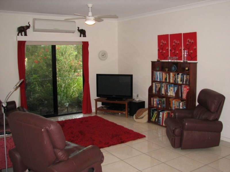 1 Gengers Road, Moore Park Beach QLD 4670