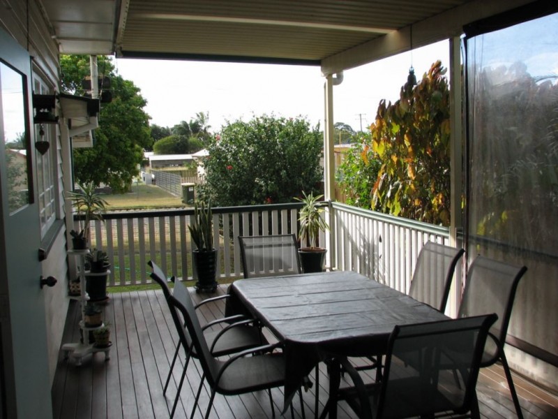 2 McCracken Street, Walkervale QLD 4670