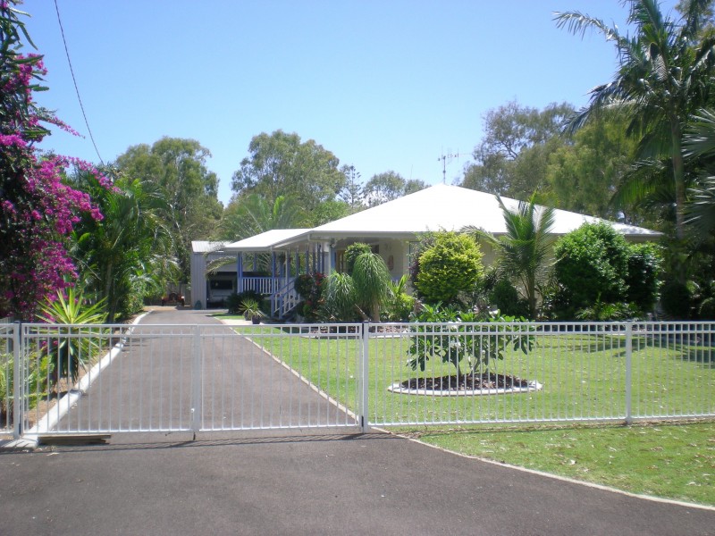 Moore Park Beach QLD 4670