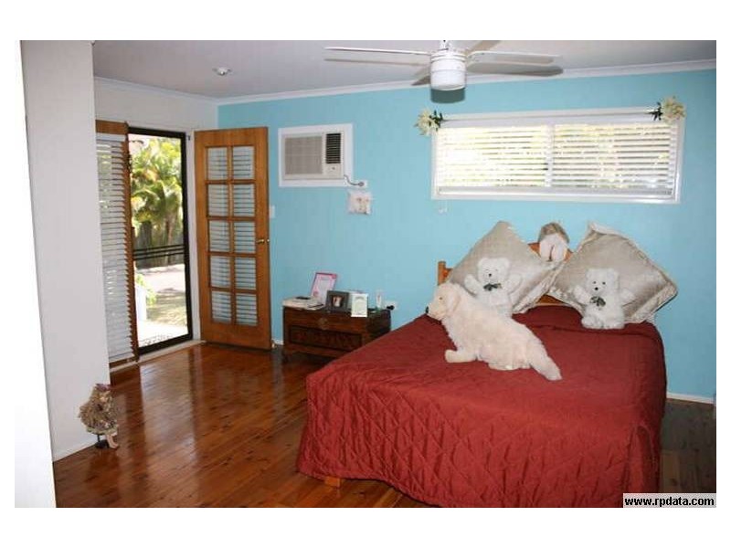 Moore Park Beach QLD 4670