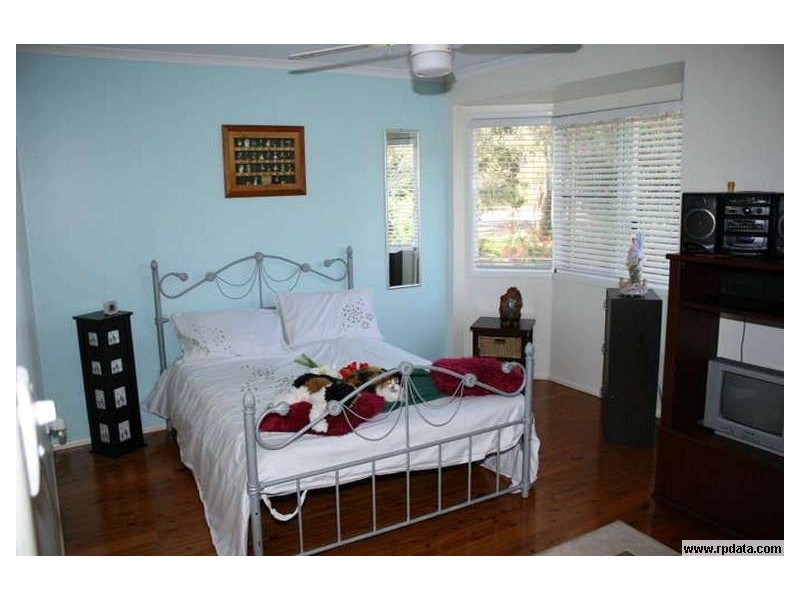 Moore Park Beach QLD 4670