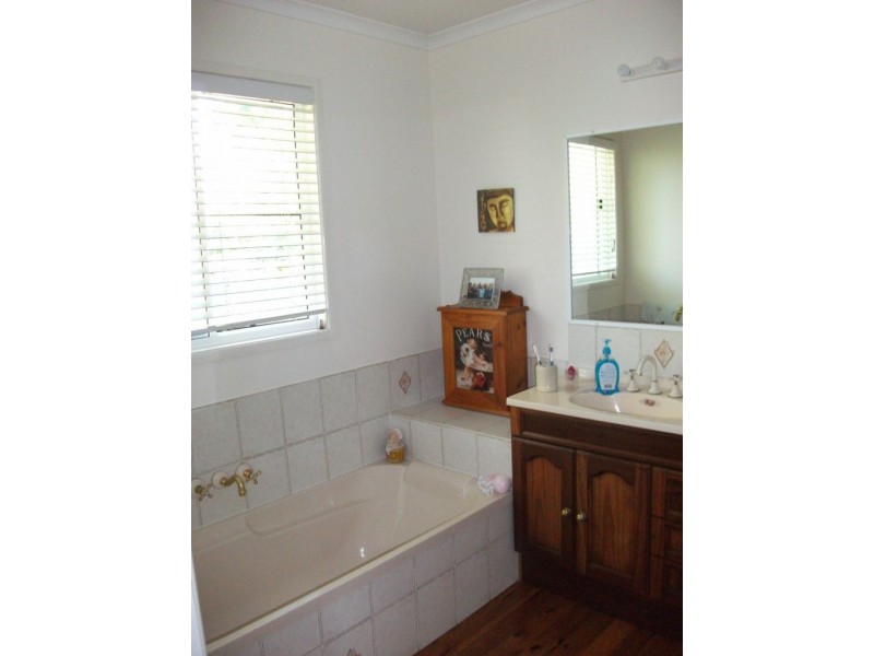 Moore Park Beach QLD 4670