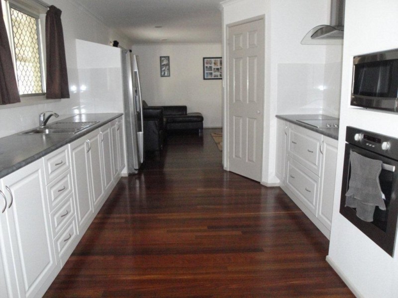 15 Houston Drive, Avoca QLD 4670