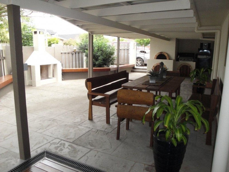 15 Houston Drive, Avoca QLD 4670