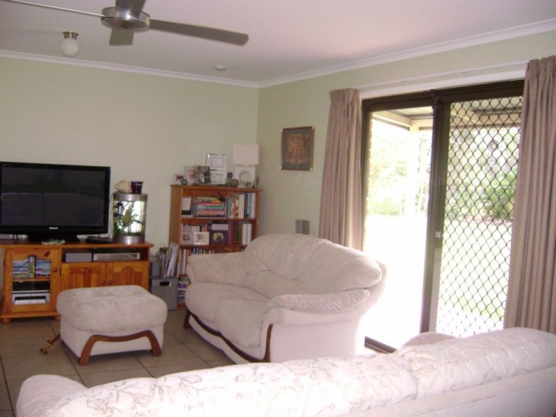 1 Isaac Moore Drive, Moore Park Beach QLD 4670