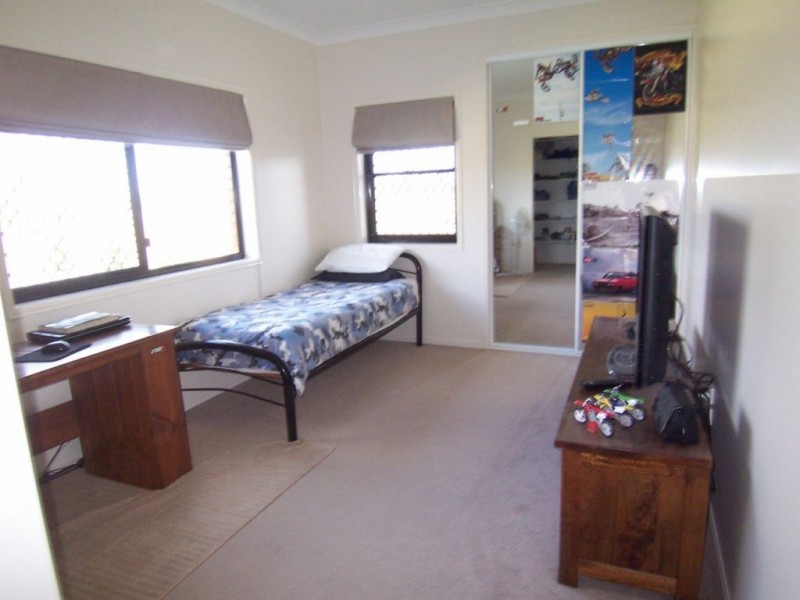 40 Polo Place, Branyan QLD 4670