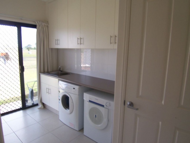 40 Polo Place, Branyan QLD 4670