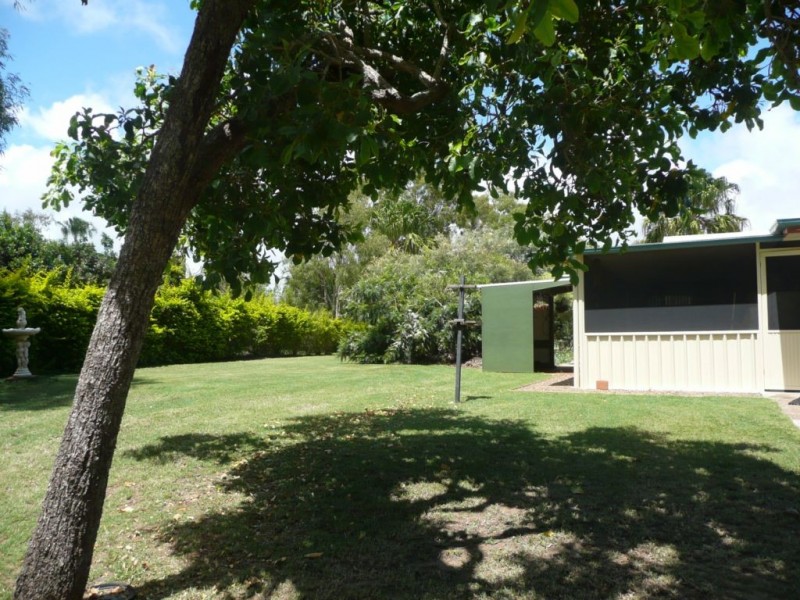 Moore Park Beach QLD 4670