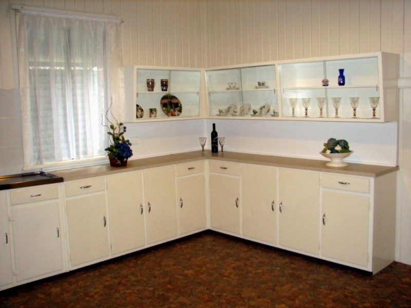 2 Windermere Street, Walkervale QLD 4670