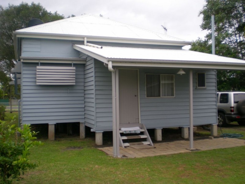 2 Windermere Street, Walkervale QLD 4670