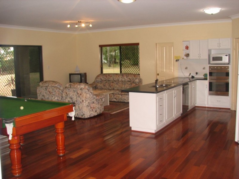 12 Kentia Avenue, Moore Park Beach QLD 4670