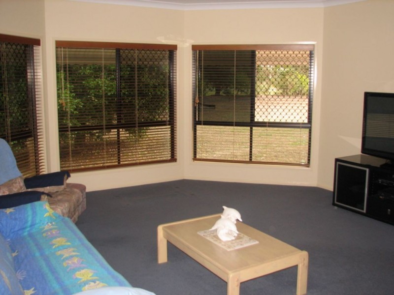 12 Kentia Avenue, Moore Park Beach QLD 4670