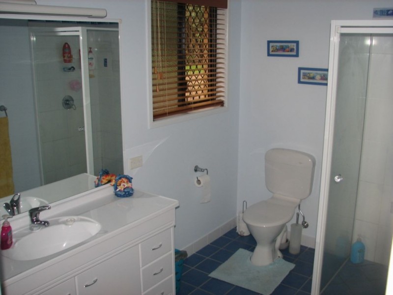 12 Kentia Avenue, Moore Park Beach QLD 4670