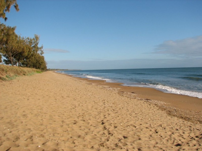 Moore Park Beach QLD 4670