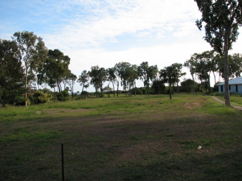 Moore Park Beach QLD 4670