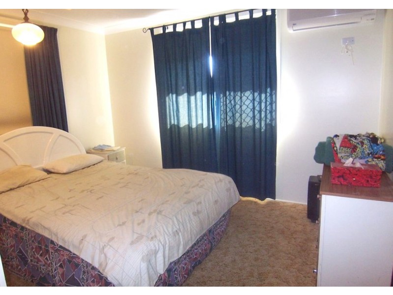 Avenell Heights QLD 4670