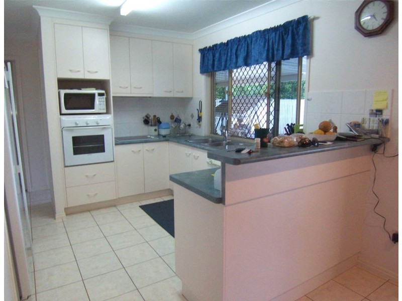 Avenell Heights QLD 4670