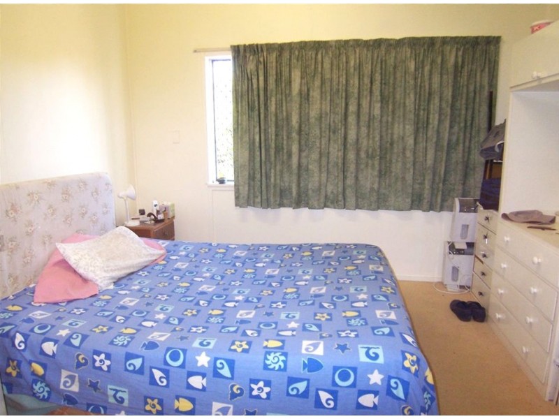 Avenell Heights QLD 4670