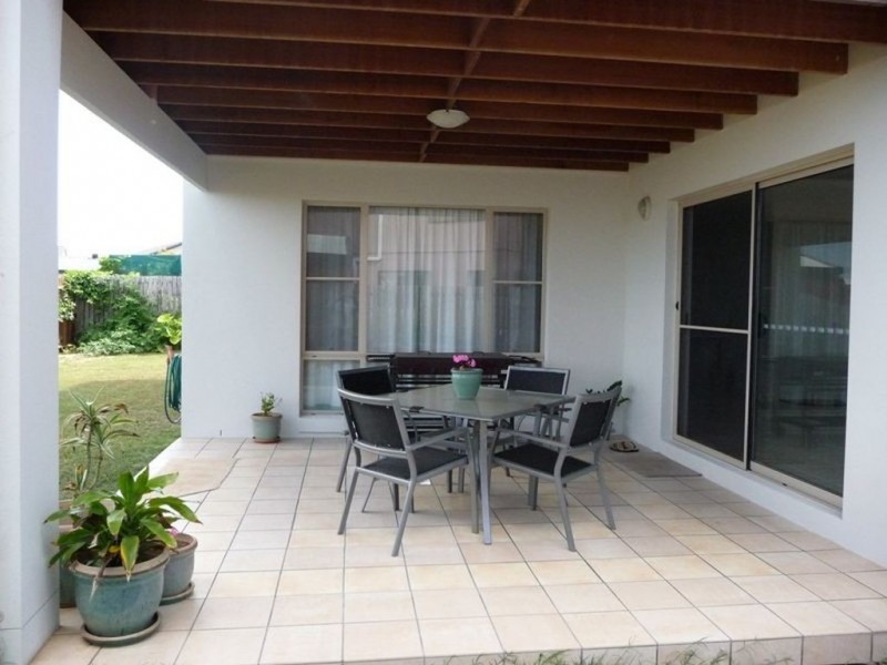 Coral Cove QLD 4670