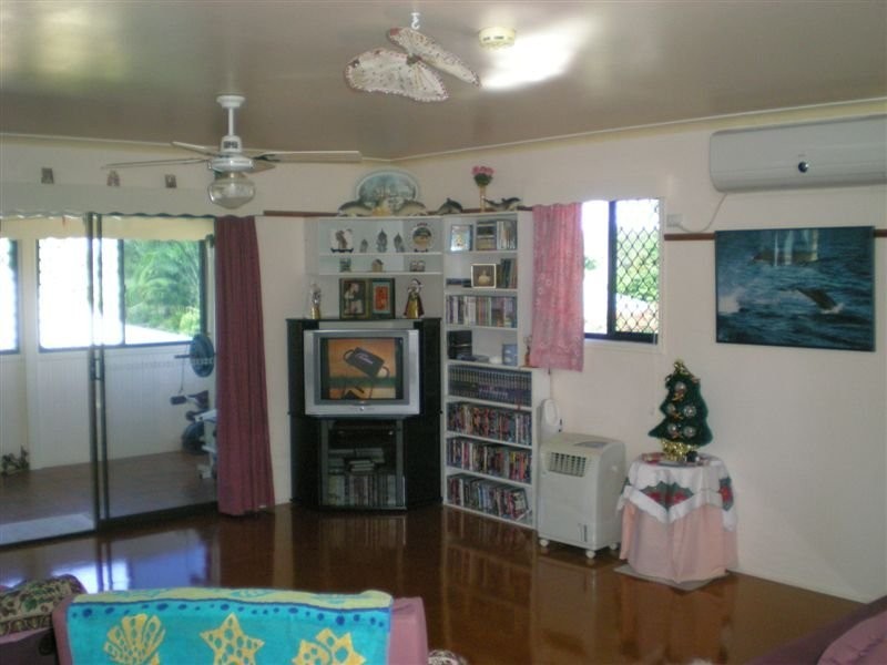 Moore Park Beach QLD 4670