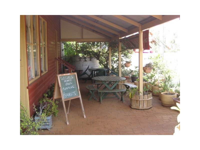 Coalstoun Lakes QLD 4621