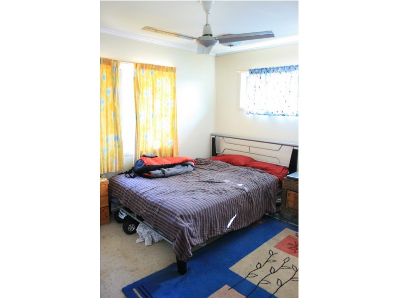 48 Williams Rd, Svensson Heights QLD 4670