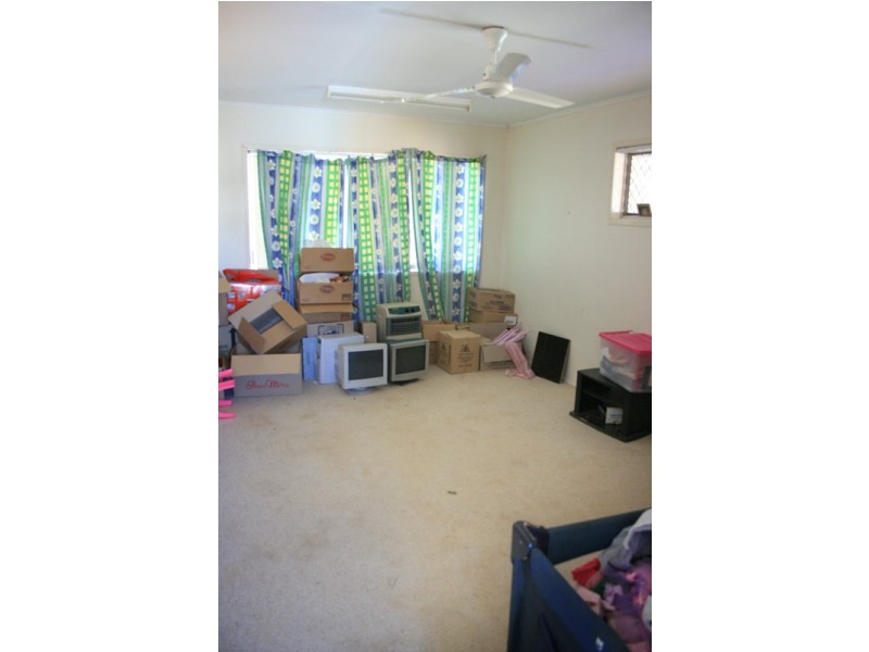 48 Williams Rd, Svensson Heights QLD 4670