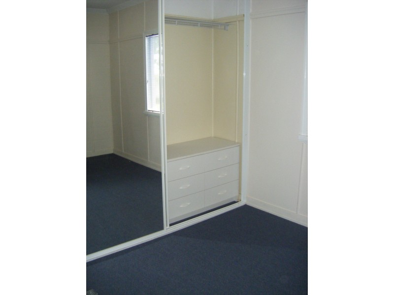 16 Hurst Street, Bundaberg QLD 4670