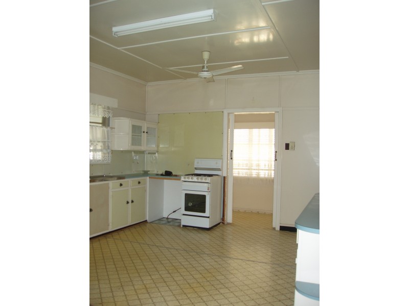 15 MacLeod Street, Bundaberg QLD 4670