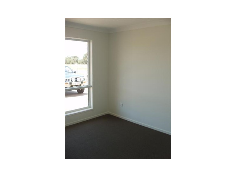 2/31 Mary Fox Street, Innes Park QLD 4670